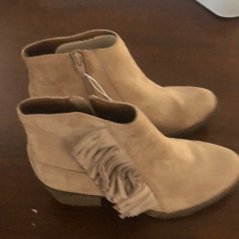 Short Fringe Boots